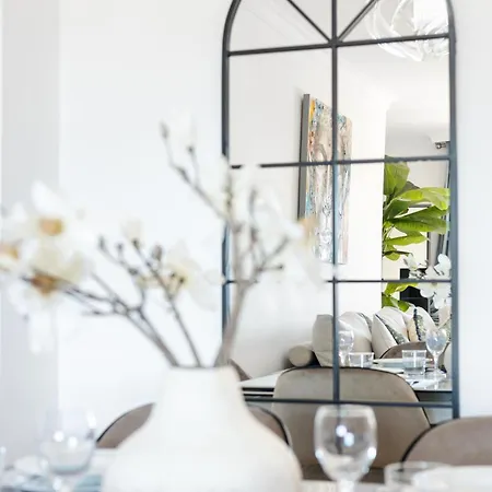Luxury With Beautiful Views Apartment *